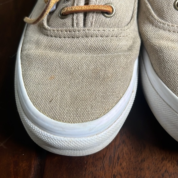 Vans - Picture 4 of 9